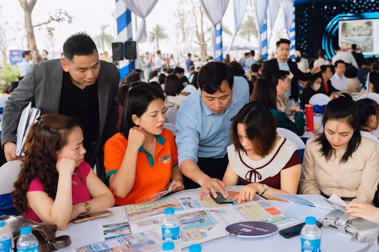 Chop thanh cong co hoi cuoi, nha dau tu Vinhomes Global Gate nhan nhu