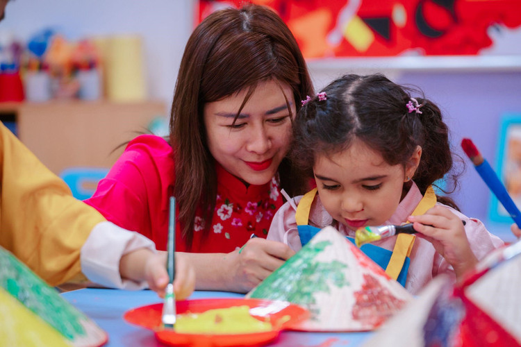 TH School: Lan toa tinh hoa van hoa Viet toi cong dong quoc te