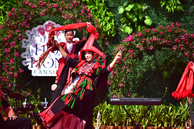 Vô vàn trải nghiệm hấp dẫn tại Fansipan dịp lễ 30/4 - 1/5 - Hình 3 Vo van trai nghiem hap dan tai Fansipan dip le 30/4 - 1/5-Hinh-3