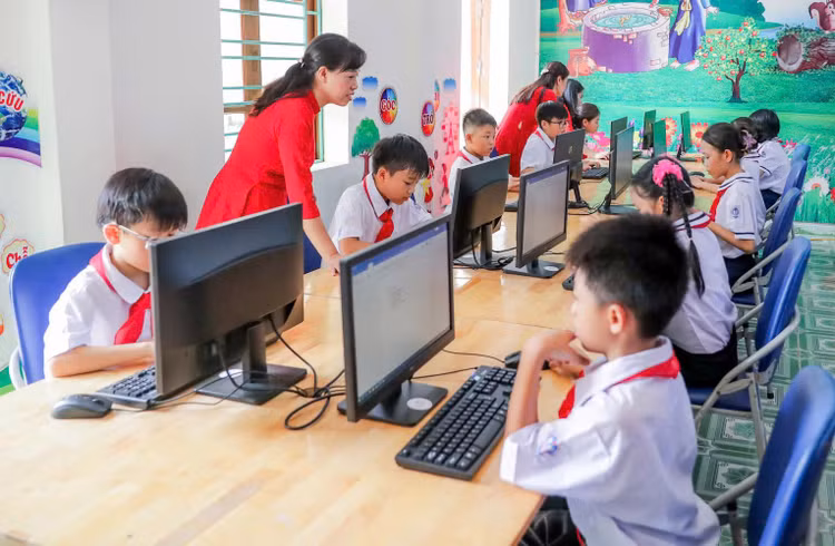 Chuong trinh an sinh xa hoi chao mung nam hoc moi 2024 - 2025-Hinh-2