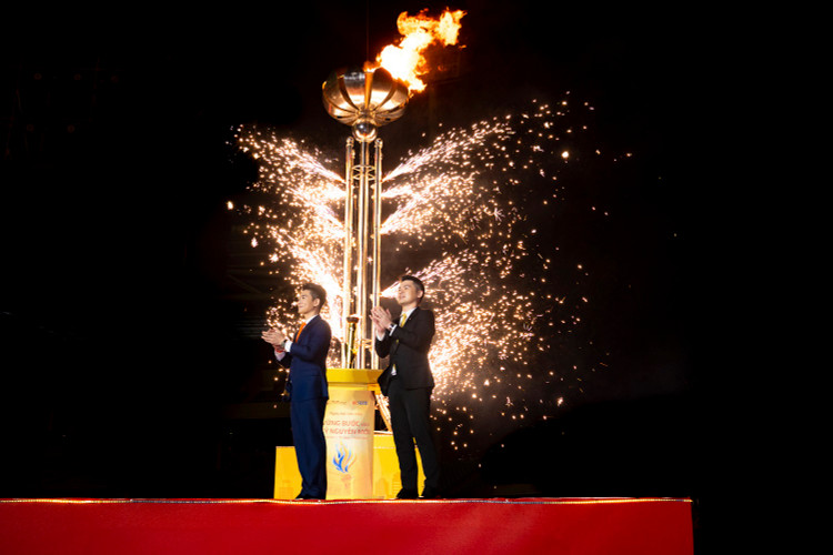 The van hoi cua khat vong “vuon minh”-Hinh-3