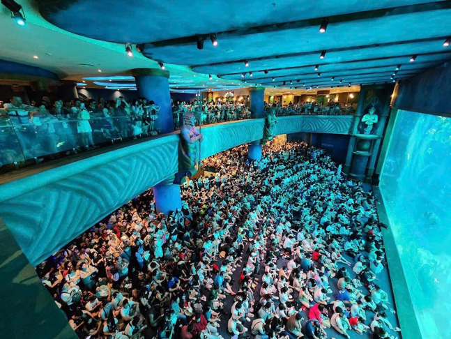 Suc hut cua “Vu tru Vin”: 6 ngay don hon 11 trieu luot khach-Hinh-10