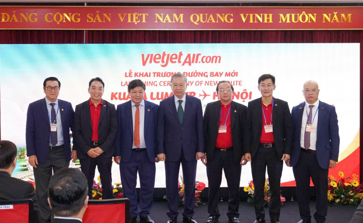 Vietjet khai truong duong bay Ha Noi – Kuala Lumpur khu vuc ASEAN ​-Hinh-2