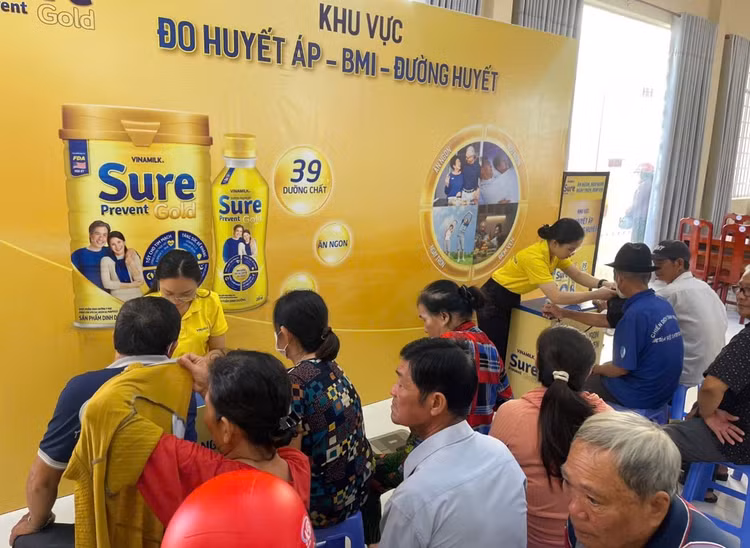 Vinamilk dong hanh cung nghanh y te cham soc suc khoe cong dong-Hinh-5