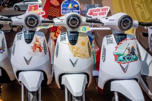 Nguoi dan TP HCM hao hung “check in” tai trien lam “50 Hanh trinh - Mot Tuong lai Xanh”-Hinh-3