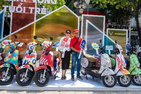 Nguoi dan TP HCM hao hung “check in” tai trien lam “50 Hanh trinh - Mot Tuong lai Xanh”-Hinh-6