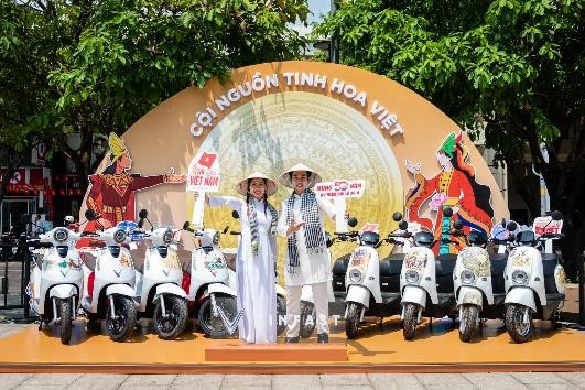 Nguoi dan TP HCM hao hung “check in” tai trien lam “50 Hanh trinh - Mot Tuong lai Xanh”-Hinh-2