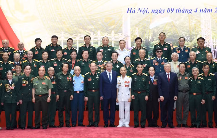 Tong Bi thu: “Den on dap nghia” luon la mot trong nhung nhiem vu chinh tri hang dau-Hinh-4