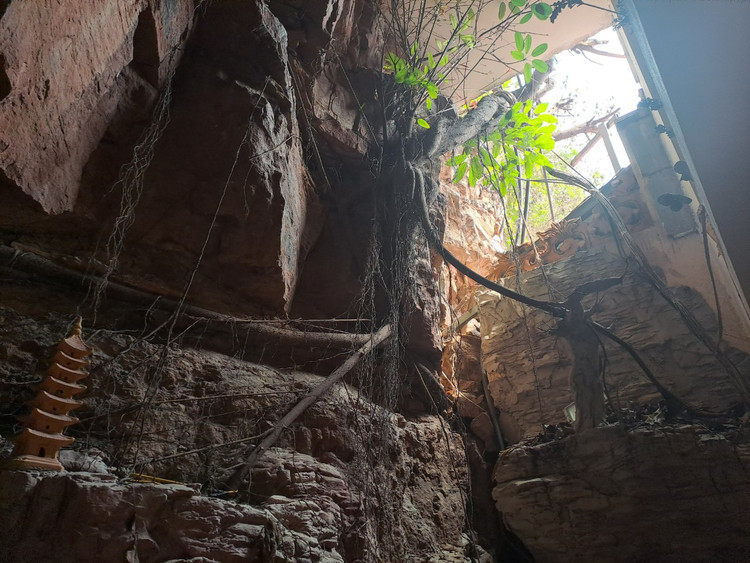 Doc dao chua Hang, noi dau tien Phat giao du nhap vao Viet Nam-Hinh-6