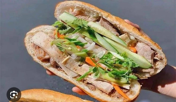 Vu 37 nguoi nhap vien sau an banh mi, Bo Y te vao cuoc
