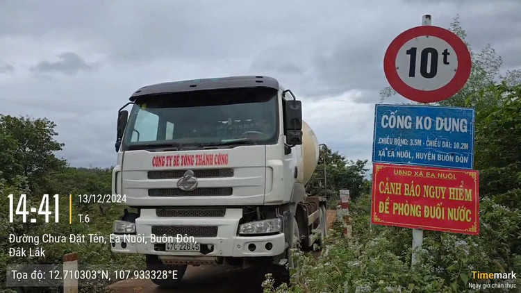 Xe be tong Thanh Cong phot lo bien cam, “buc tu” duong dan sinh-Hinh-6