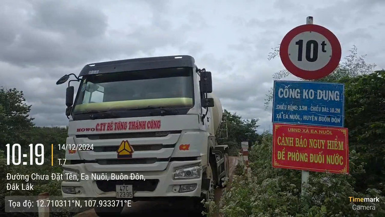 Xe be tong Thanh Cong phot lo bien cam, “buc tu” duong dan sinh-Hinh-9