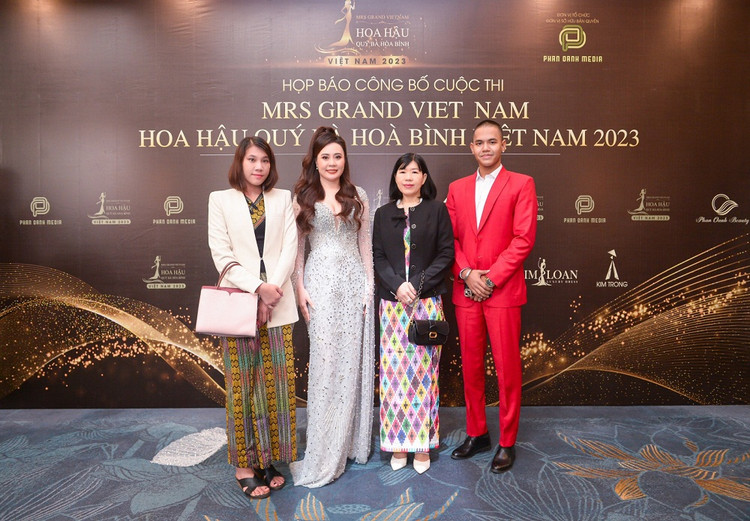 “Hoa hau Quy ba Hoa binh Viet Nam 2023” nhan thi sinh “dao keo”-Hinh-3