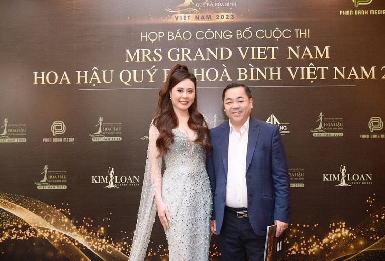 “Hoa hau Quy ba Hoa binh Viet Nam 2023” nhan thi sinh “dao keo”