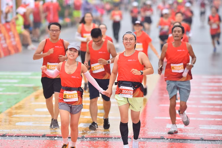 Ha Noi Marathon Techcombank 2023: Chia se trach nhiem cong dong-Hinh-3