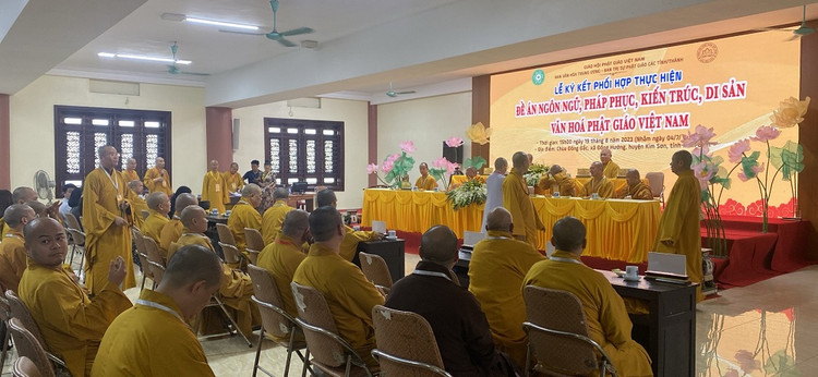 Lễ hội Vu Lan báo hiếu 2023: Tri ân gia đình có công với cách mạng - Hình 5 Le hoi Vu Lan bao hieu 2023: Tri an gia dinh co cong voi cach mang-Hinh-5