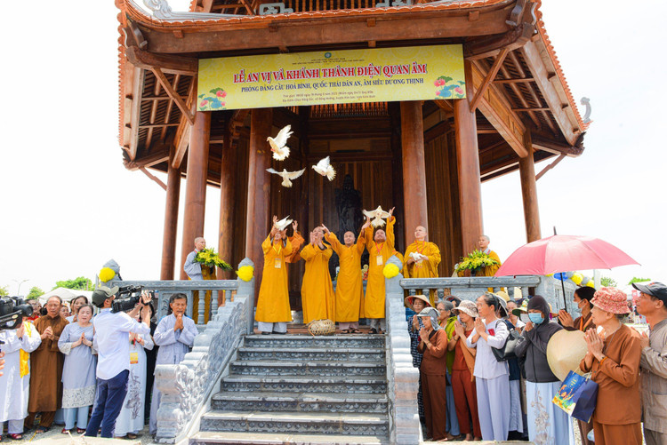 Lễ hội Vu Lan báo hiếu 2023: Tri ân gia đình có công với cách mạng - Hình 4 Le hoi Vu Lan bao hieu 2023: Tri an gia dinh co cong voi cach mang-Hinh-4