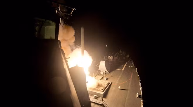 Tomahawk: Tên lửa hành trình “siêu lợi hại” với tầm bắn “siêu khủng” - Hình 10 Tomahawk: Ten lua hanh trinh “sieu loi hai” voi tam ban “sieu khung”-Hinh-10