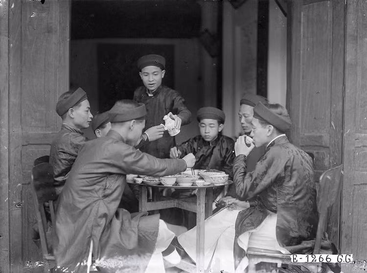 Tet Ha Noi cach day 100 nam qua bo anh 