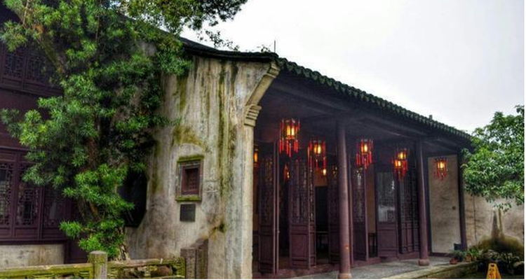 Do nha cu, sung suong phat hien “kho bau” tien ty sau buc tuong-Hinh-6