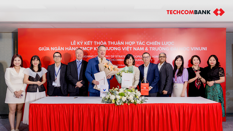 TECHCOMBANK cung VINUNIVERSITY cong bo chuong trinh Next Gen: Vung nen tang de chinh phuc tuong lai-Hinh-4