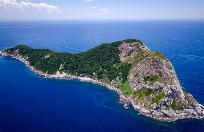 Hon dao dang so nhat the gian, noi hang ngan ran doc ba chu