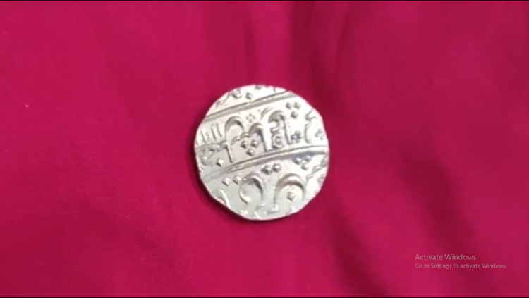 Don bai dat hoang trong khu den co, vo tinh dung trung “kho bau” khung-Hinh-4