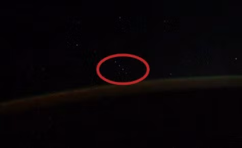 Tiet lo chan dong nhung lan cham tran UFO cua phi hanh gia Canada-Hinh-3