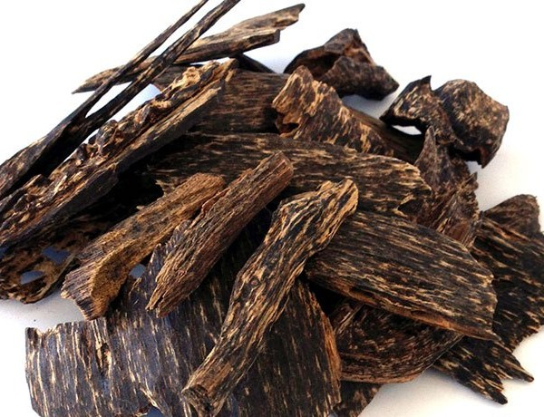 Lao nong dao khuc go khong lo, canh sat lap tuc phong toa hien truong-Hinh-6