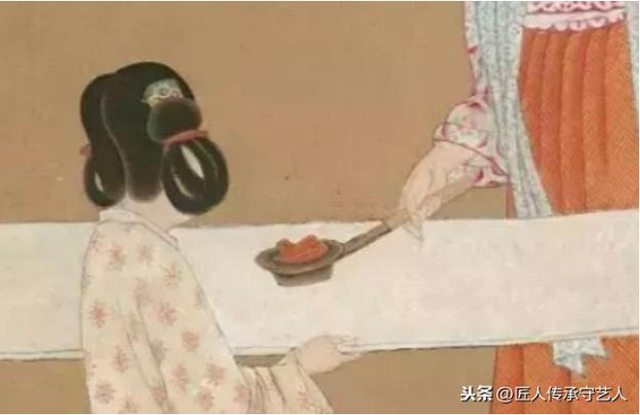 Cuốc đất đụng trúng vật thể lạ, chuyên gia phong tỏa cả cánh đồng - Hình 3 Cuoc dat dung trung vat the la, chuyen gia phong toa ca canh dong-Hinh-3