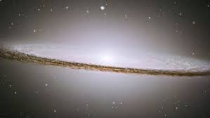 Ở vùng lõi dày đặc đó, các nhà khoa học đã phát hiện ra một lỗ đen quái vật vào đầu năm nay, bị che khuất bởi các khối bụi dày đặc. Neutrino được bắn ra ngay chính tại lỗ đen đó, như những luồng phản lực khổng lồ, có thể tắm các vật thể tận các thiên hà khác trong cơn mưa hạt ma quỷ neutrino.