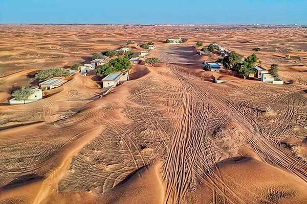 Rung minh 'thi tran ma' thoat an thoat hien, den dem la mat hut