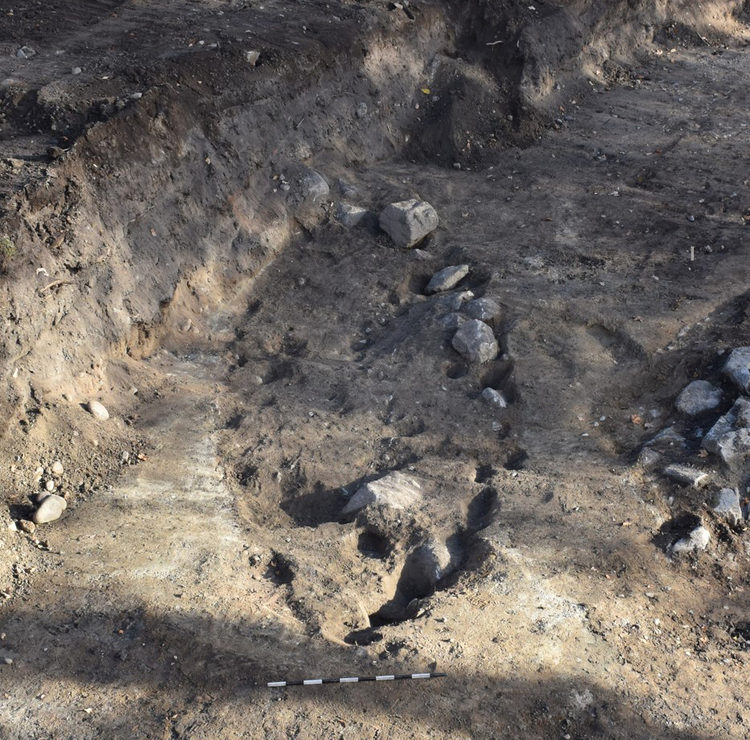 Bi an hai cot ngan nam ngu yen trong “con thuyen chet choc