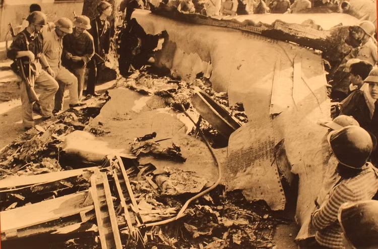 Chum anh vo gia: Ha Noi 12 ngay dem - Ruc ro chien cong-Hinh-17