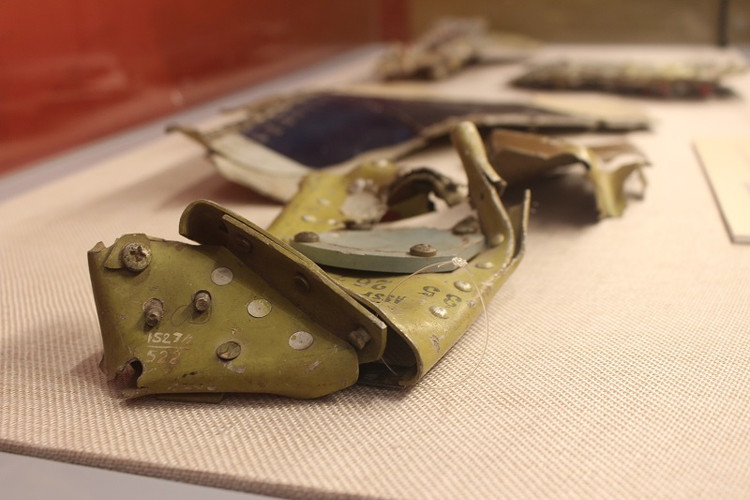 Chum anh vo gia: Ha Noi 12 ngay dem - Ruc ro chien cong-Hinh-18