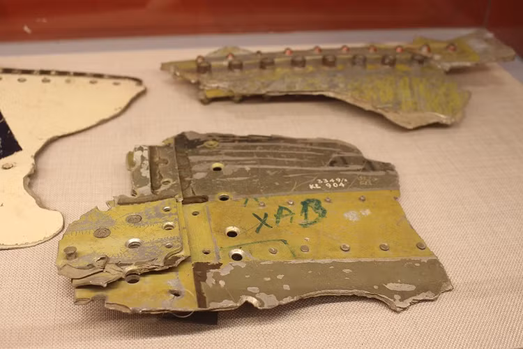 Chum anh vo gia: Ha Noi 12 ngay dem - Ruc ro chien cong-Hinh-19