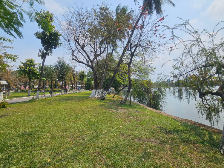 Nao vet ho lon nhat Da Nang, bun chua biet do di dau-Hinh-15