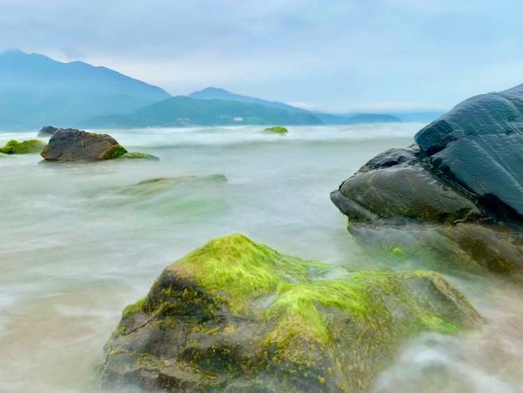 Huyen ao ve dep ghenh da Nam O mua reu xanh-Hinh-5