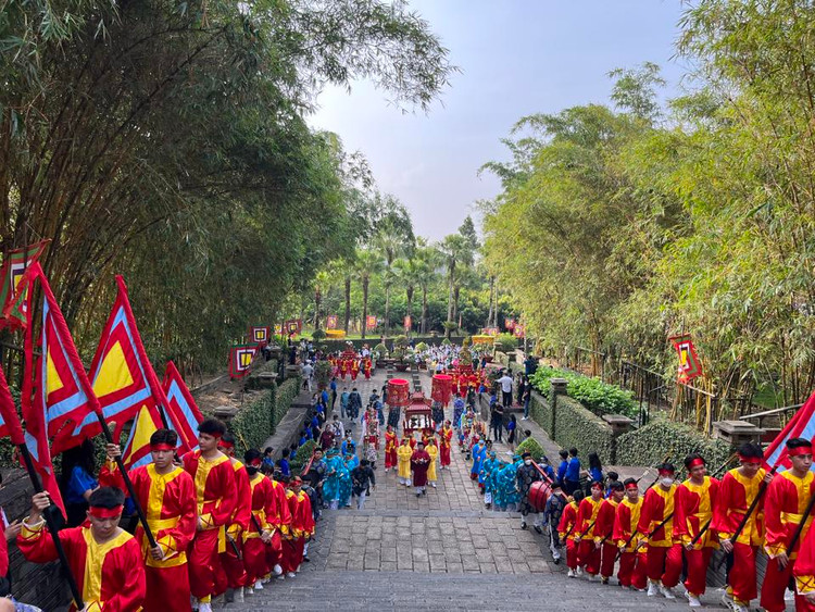 Trang trong to chuc Le Gio To Hung Vuong tai nhieu dia phuong-Hinh-4