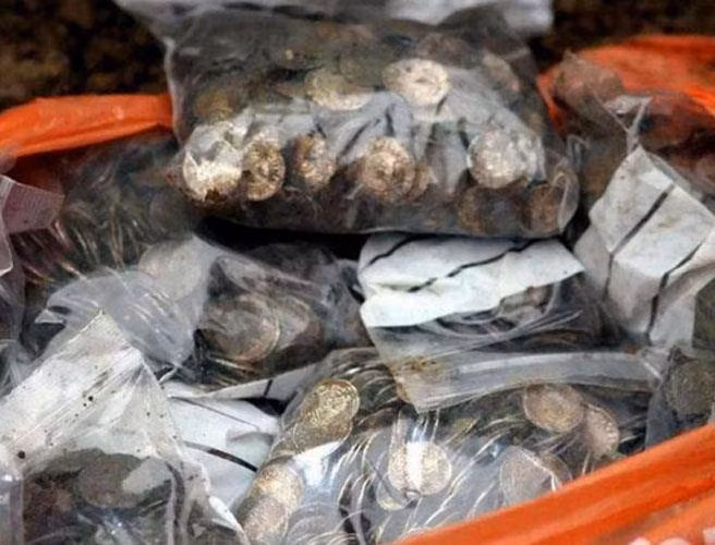 Di dao, tinh co phat hien kho bau trieu do thoi Trung co-Hinh-8