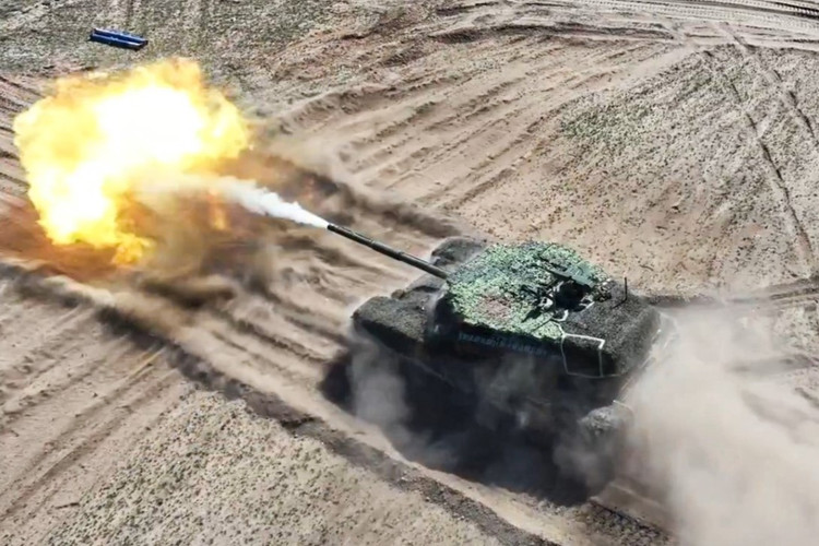 Nga trang bị UAV cho xe tăng, trang bị nhiều công nghệ mới - Hình 11 Nga trang bi UAV cho xe tang, trang bi nhieu cong nghe moi-Hinh-11