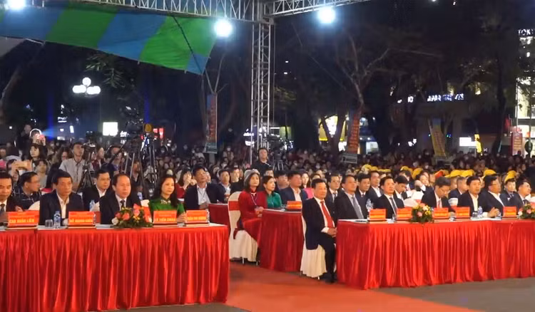 Toan canh le hoi truyen thong Nu tuong Le Chan tai Hai Phong-Hinh-5