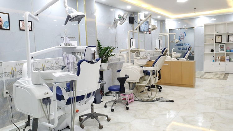 Hoat dong “chui”, Nha khoa Tan My bi dinh chi, da du ran de?-Hinh-2