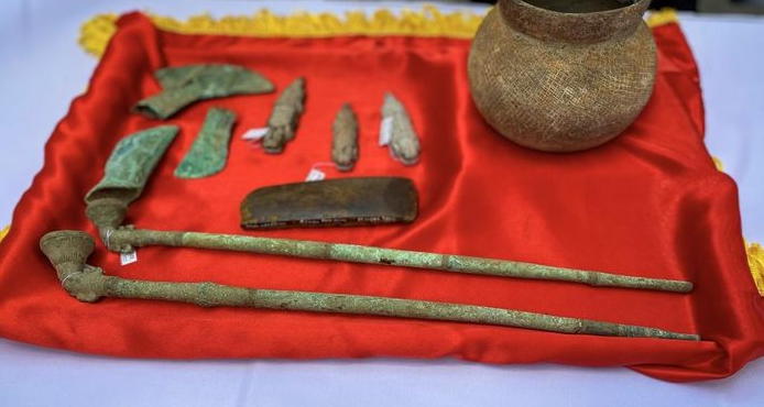 Can canh 10 co vat vo gia vua tro ve Viet Nam-Hinh-5