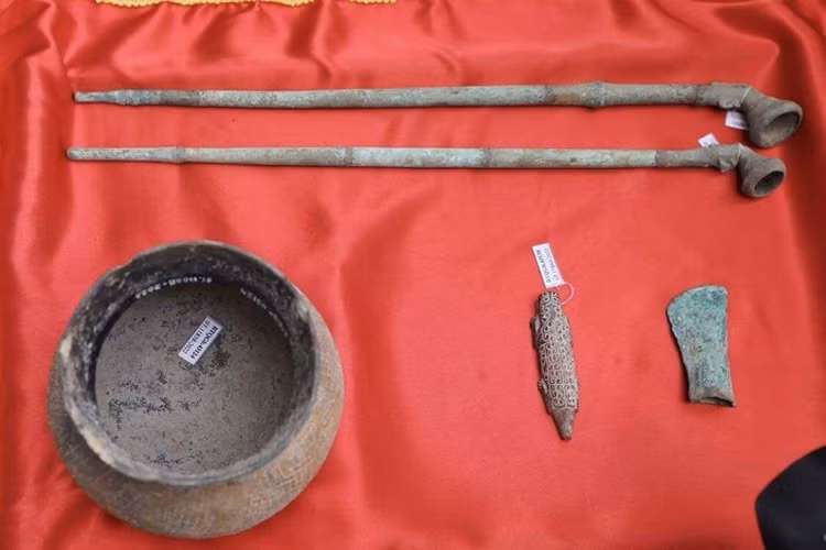 Can canh 10 co vat vo gia vua tro ve Viet Nam-Hinh-13