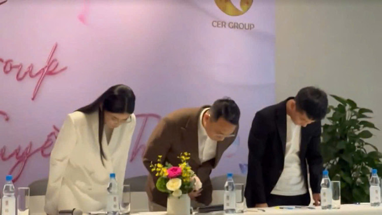 Hang Du Muc, Quang Linh Vlogs cui dau nhan loi vu quang cao lo