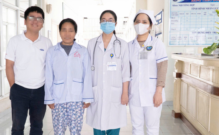 Nguoi phu nu o Quang Ngai suyt tu vong do an ca noc