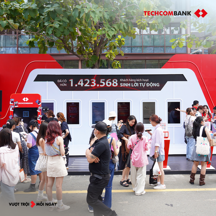 Không khí chung bên ngoài khu vực check-in