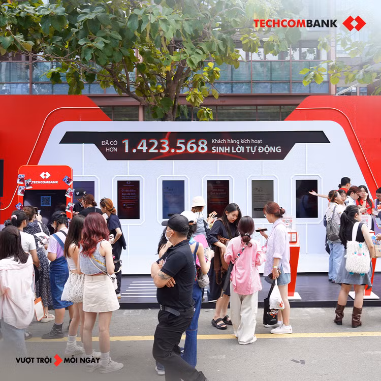 Không khí chung bên ngoài khu vực check-in