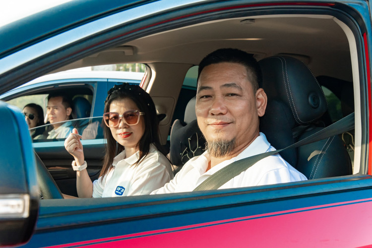 Doanh nhan U60: “Tu luc mua VF 8, toi gan nhu khong dung den Santa Fe”-Hinh-5